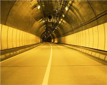 黃沙嶺隧道風機安裝現場